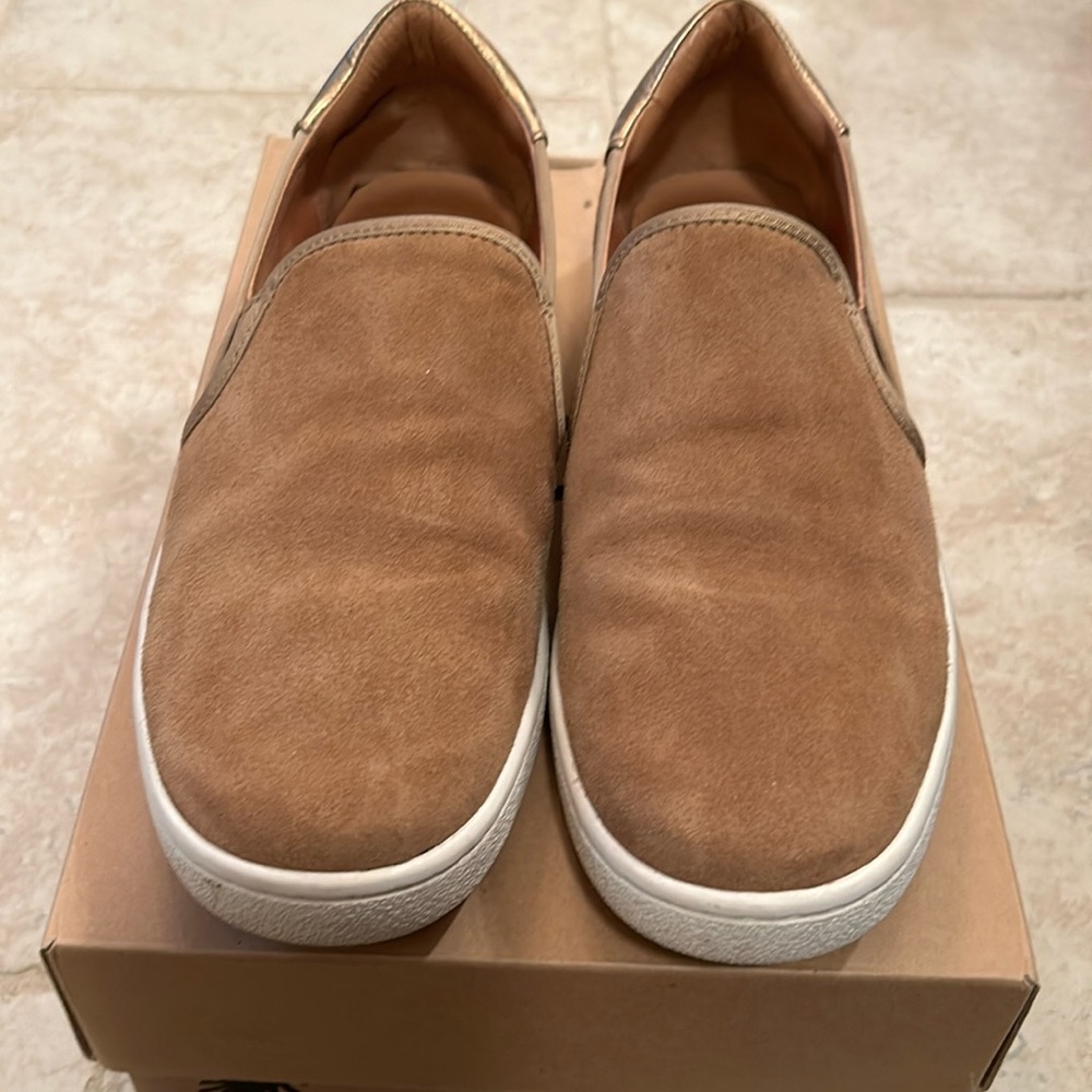 UGG Cas Shoe